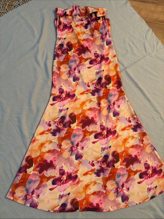 Forever 21 Dresses & Skirts - Floral Strapless Maxi Dress in Pink & Orange